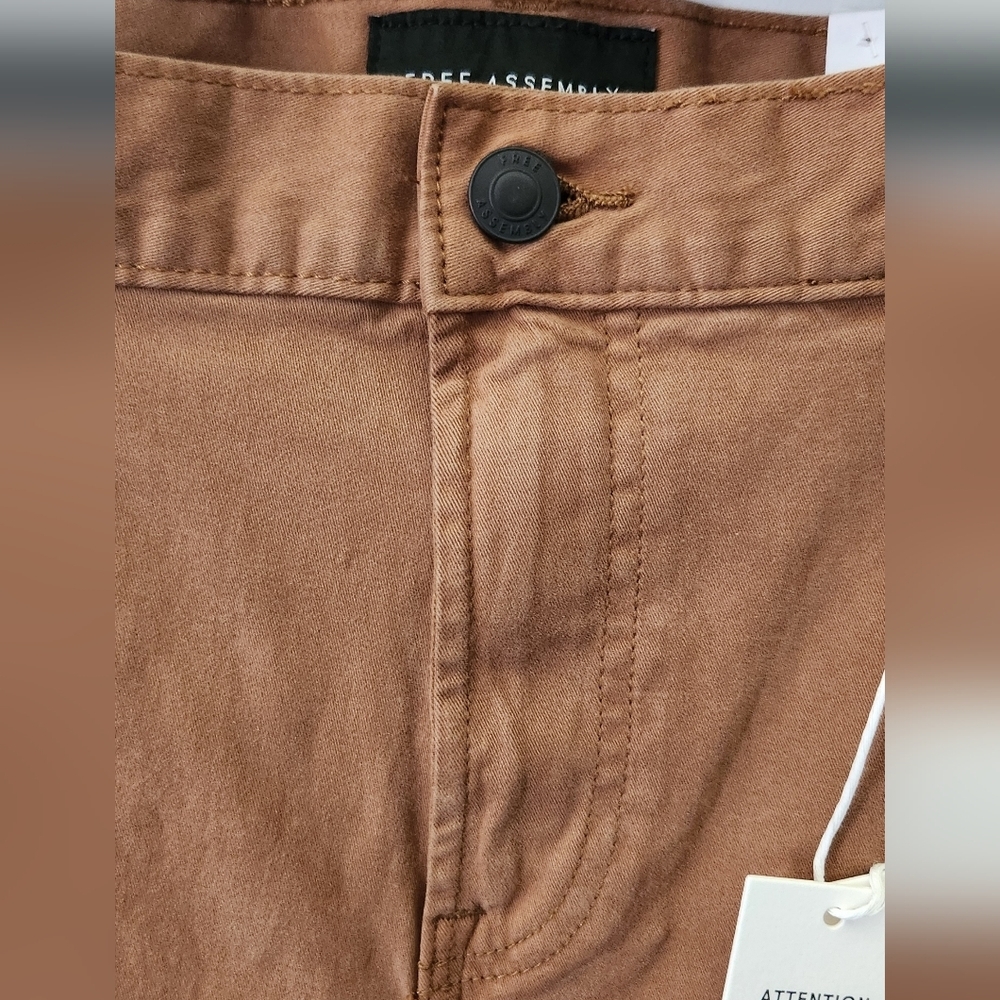 👖 Men’s Brown Straight-Leg Jeans – Size 36x30, Free Assembly, 5-Pocket Style - Picture 3 of 14